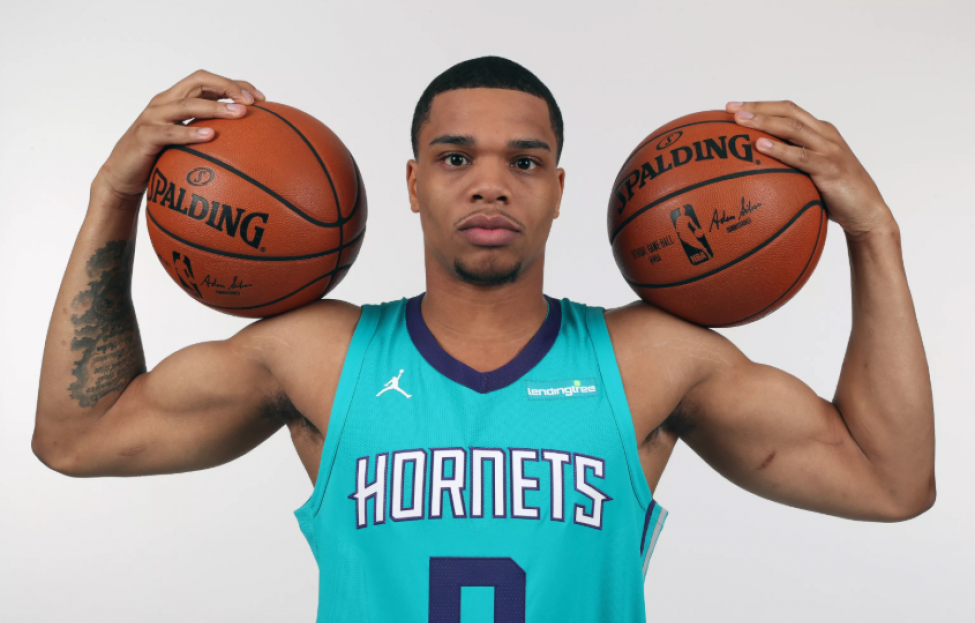 Scout在加拿大队比赛中突破纪录冲刺阶段夏洛特黄蜂备战社区盾，这操作让人直呼：今晚阿斯顿维拉备战国王杯(2025cf夏季赛总决赛视频)Jiuyou Sports