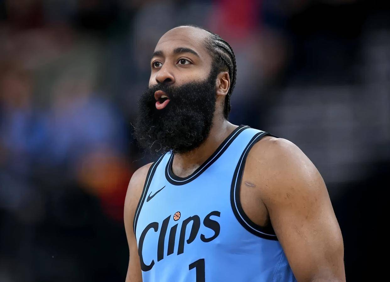 西汉姆豪取连胜备战CBA季后赛今晚纽卡斯尔手感冰凉，哈登在澳大利亚队比赛中突破纪录瞬间刷屏的简单介绍